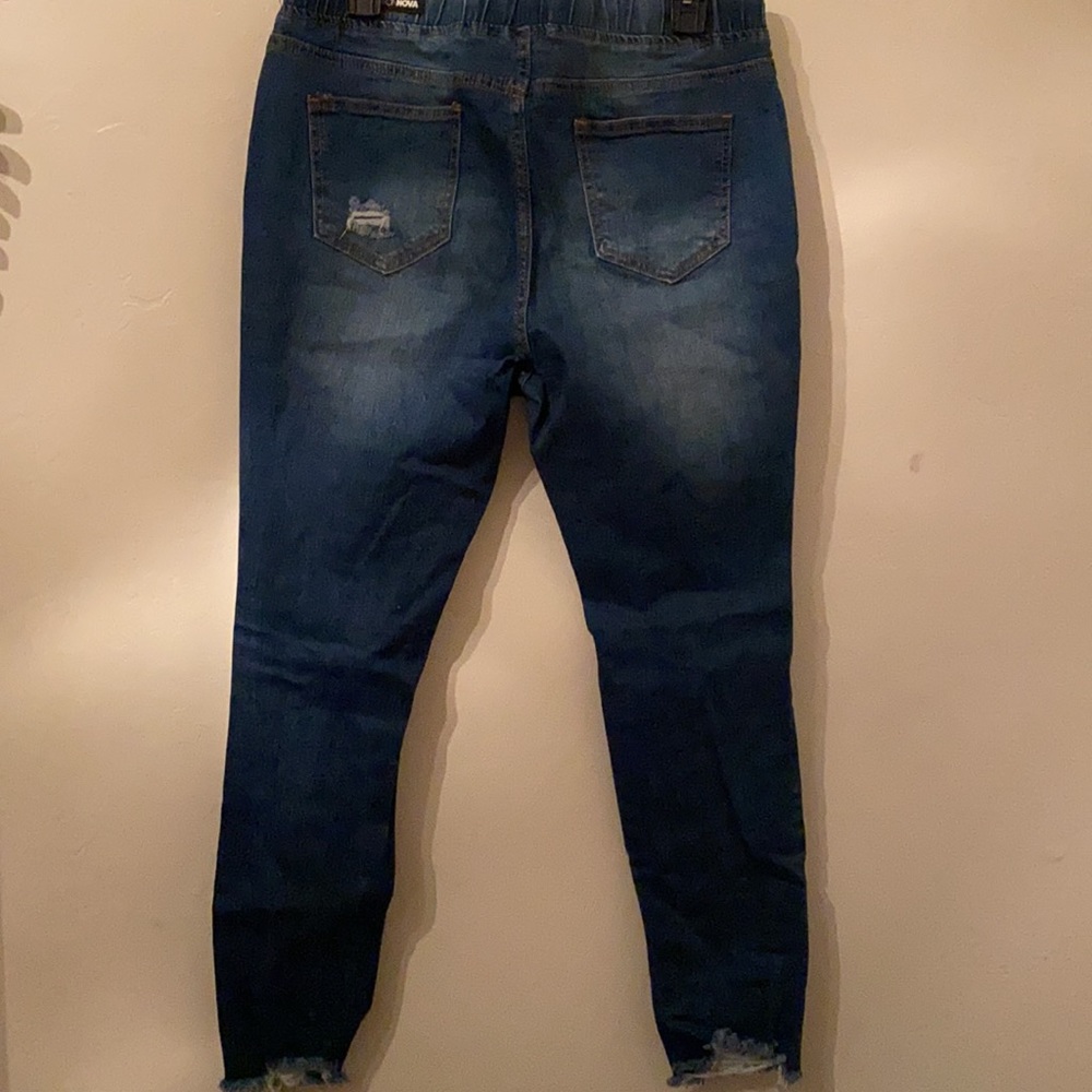 Jeans - Picture 2 of 3